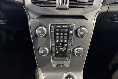 Volvo V40 Cross Country 2.0