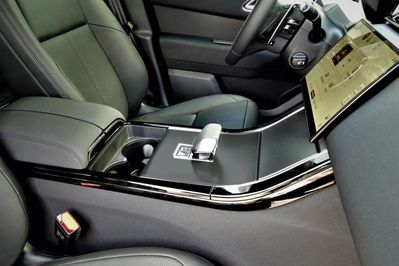 Land Rover Range Rover Velar D200  Dynamic SE