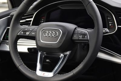 Audi Q7 50 TDI quattro S Line