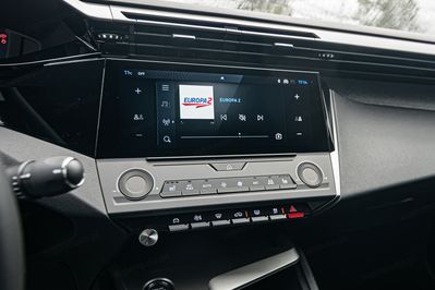 Peugeot 408 Allure e-DCS 1.2 mHEV