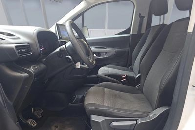 Toyota Proace City Verso Long 1.5 d-4D Business