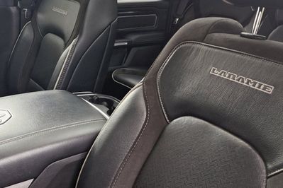 RAM 1500 5.7 V8 HEMI Laramie
