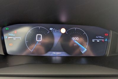 Peugeot 2008 ALLURE 1.2 PureTech