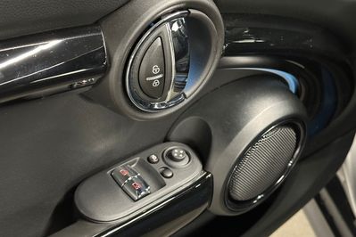 Mini Mini Cooper SE Linia Classic