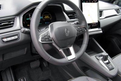 Renault Captur Techno 1.8 E-TECH Full Hybrid