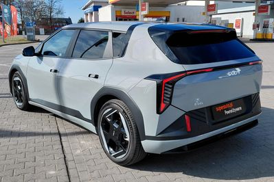 Kia EV4 81.4kWh Business Line