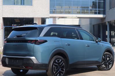 Peugeot 5008 GT Exclusive S&S e-DCS6 1.2 PureTech mHEV