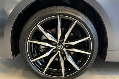 Toyota Corolla GR Sport 2.0 Hybrid Dynamic Force