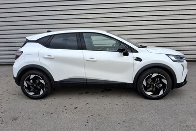 Renault Captur Techno 1.8 E-Tech Full Hybrid AT