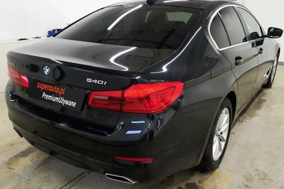 BMW Seria 5 540i GPF xDrive Luxury Line aut