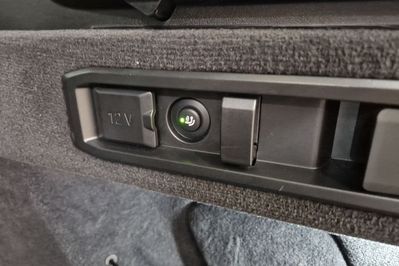 BMW Seria 5 550e xDrive PHEV M Sport aut