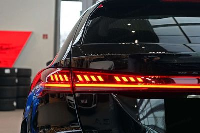 Audi A5 e-Hybrid quattro Avant