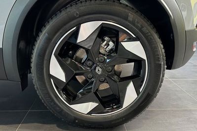 Renault Captur Techno 1.3 TCe mHEV