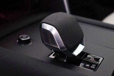 Land Rover Discovery V D250 Dynamic SE