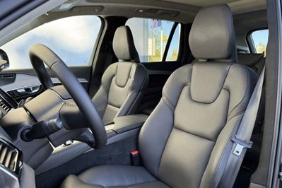 Volvo XC90 T8 AWD Plug-In Hybrid Ultra Dark 7os