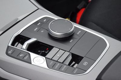 BMW Seria 3 318i