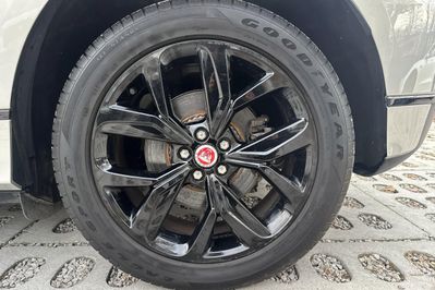 Jaguar I-Pace EV400 AWD SE