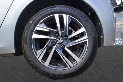 Peugeot 208 Puretech Allure S&S