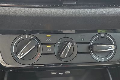 Skoda Fabia 1.0 TSI Selection DSG