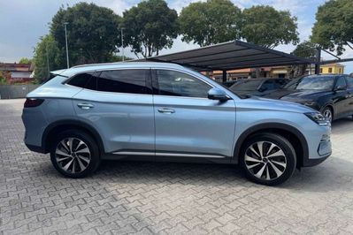 BYD Seal U DM-i  Design AWD