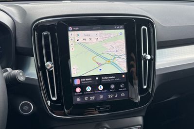 Volvo XC40 B3 Plus Dark