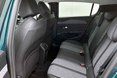 Peugeot 308 Allure 1.2 mHEV e-DCS6