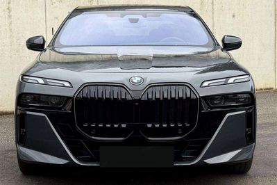 BMW Seria 7 740d xDrive M Sport