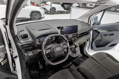 Toyota Proace City Long L2H1 Active