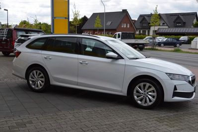 Skoda Octavia Selection 1.5 TSI mHEV DSG