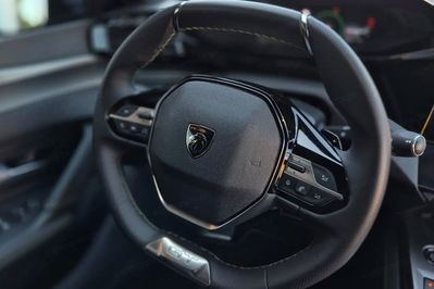 Peugeot 308 GT e-DCS 1.2 mHEV