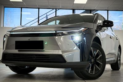 Toyota bZ4X Style EV