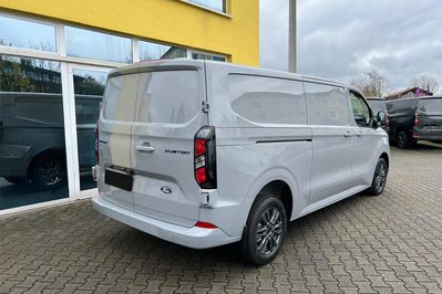 Ford Transit Custom 320 L2H1 Limited