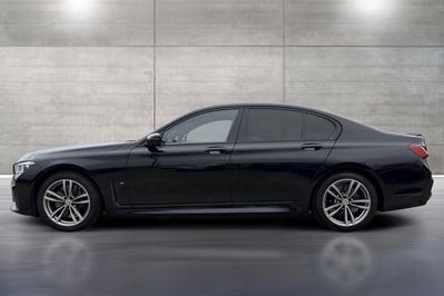 BMW Seria 7 750i xDrive M Sport