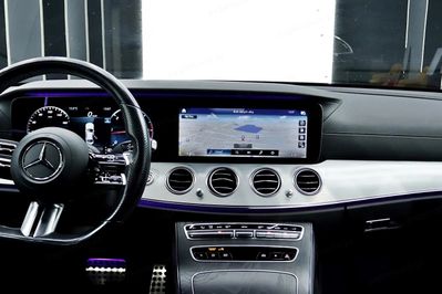 Mercedes Klasa E 220 d 4MATIC AMG Line