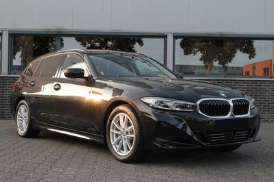 BMW Seria 3 Touring 320i