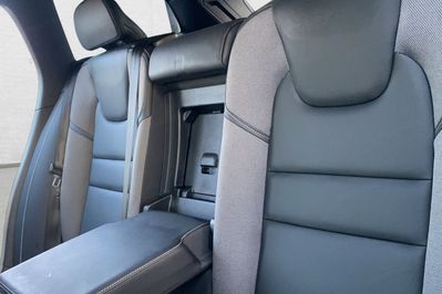 Volvo V60 B4 B Plus Dark