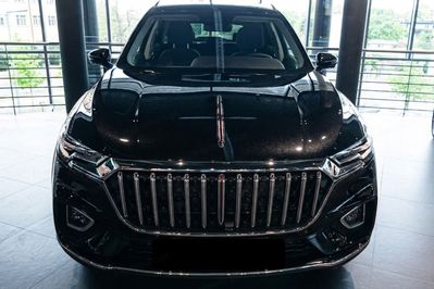 Hongqi HS5 2.0T AWD