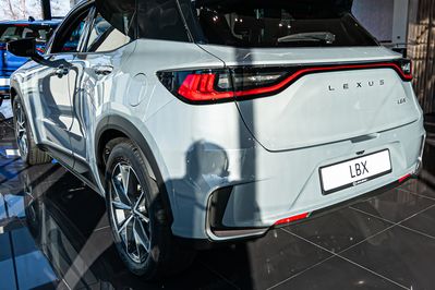 Lexus LBX Emotion 1.5 Hybrid