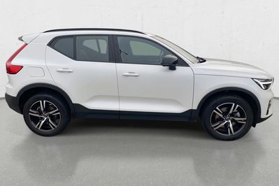Volvo XC40 B3 Plus Dark