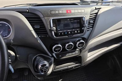 Iveco Daily 50C18 Kontener Chłodnia 8EP + Winda
