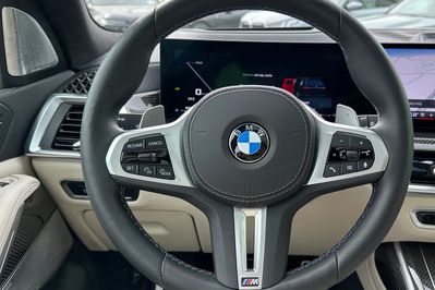 BMW X7 M60i xDrive mHEV sport-aut