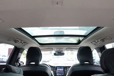 Volvo XC60 B5 B AWD Ultra Dark aut