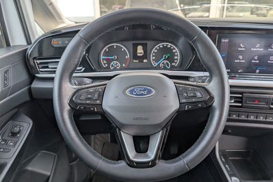 Ford Tourneo Connect L2H1 Titanium AT