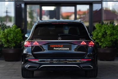 Mercedes Klasa E 220 d mHEV 4-Matic AMG 9G-Tronic