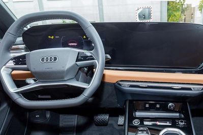Audi A6 TDI quattro S line Avant