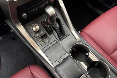 Lexus NX 300h F Impression AWD