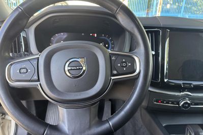 Volvo XC60 B4 B Momentum