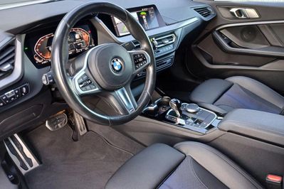 BMW Seria 2 Gran Coupe 220i M Sport