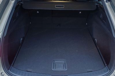 Suzuki Swace 1.8 Hybrid Premium Plus CVT