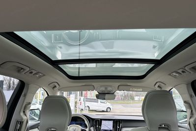 Volvo XC60 T8 Plug-In Hybrid AWD Plus Bright aut